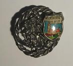 BROCHE NEUKIRCHEN BEIM HEILIGEN BLUT KERK KLEDERDRACHT (A6), Verzamelen, Speldjes, Pins en Buttons, Verzenden, Zo goed als nieuw