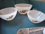 Arcopal schalen en eierdopjes - Vintage jaren 60/70, Huis en Inrichting, Keuken | Servies, Ophalen of Verzenden, Gebruikt, Glas