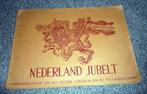 Boek Nederland Jubelt 1898 - 1948, Gebruikt, Ophalen of Verzenden