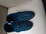 Blauwe bloemen pantoffels maat 39, Ophalen of Verzenden, Zo goed als nieuw, Blauw, Pantoffels of Sloffen