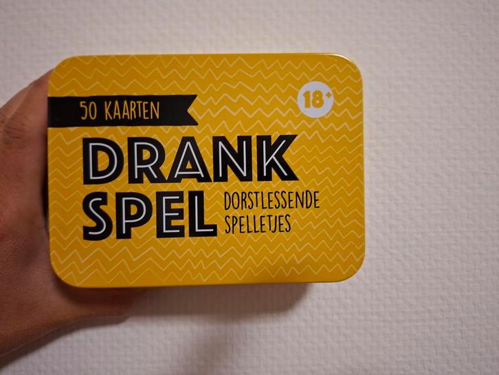 Nieuw Drankspel - Dorstlessende Spelletjes, Hobby en Vrije tijd, Gezelschapsspellen | Bordspellen, Nieuw, Drie of vier spelers