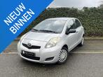 Toyota Yaris 1.0 VVTi Acces * Airco * Nap * Apk 09-2026, Auto's, Voorwielaandrijving, Euro 5, Stof, 750 kg