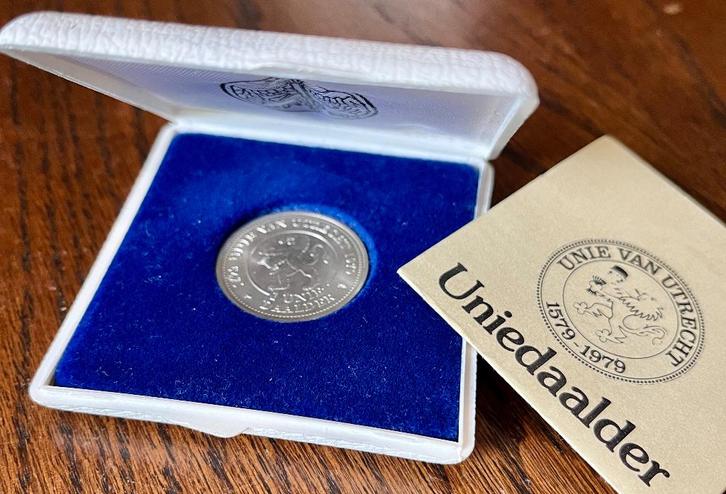 Uniedaalder 1979 , Postzegels en Munten, Munten | Nederland, Losse munt, 2½ gulden, Koningin Juliana, Ophalen of Verzenden