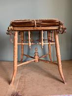 OUD KRUKJE MET STOFFEN SLEETSE ZITTING, Ophalen