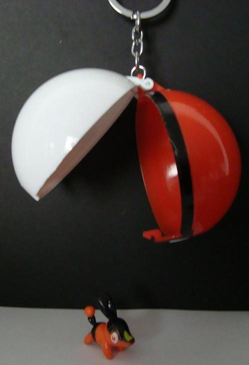 Prachtige POKEMON Pokeball/Sleutelhanger m/figuurtje € 9,95, Kinderen en Baby's, Speelgoed | Actiefiguren, Nieuw, Verzenden
