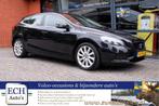 Volvo V40 T3 150 pk Momentum, Navi, Bluetooth, 17 inch, Voorwielaandrijving, Gebruikt, 4 cilinders, Leder en Stof