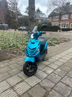Piaggio zip 2014 geel kenteken
