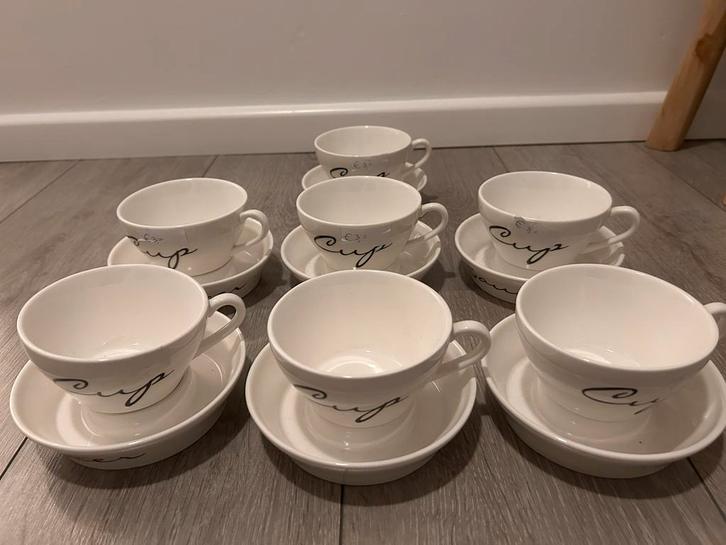 Riviera Maison Kopjes & Schotels - 7 Sets, Huis en Inrichting, Keuken | Servies, Zo goed als nieuw, Kop(pen) en/of Schotel(s)