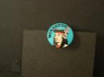 Button van WINNETOU, Verzamelen, Verzenden, Zo goed als nieuw, Figuurtje, Speldje of Pin