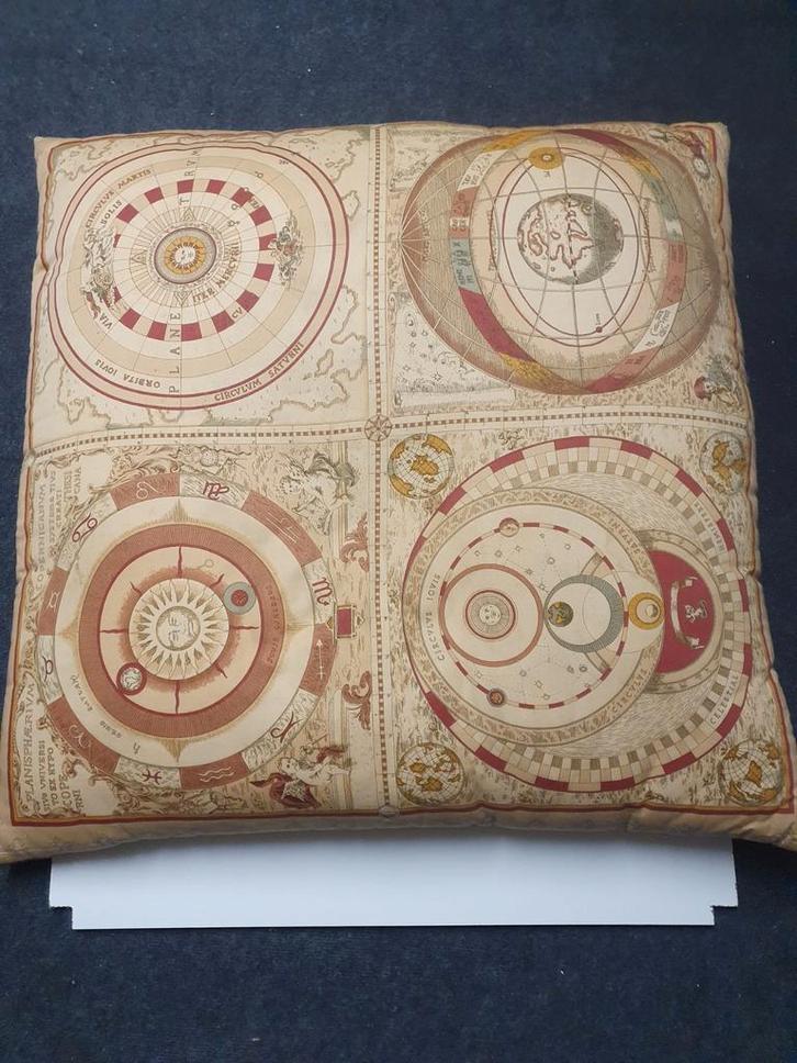 Woonkussen 90x90 cm - Uniek Design, Huis en Inrichting, Woonaccessoires | Kussens, Ophalen