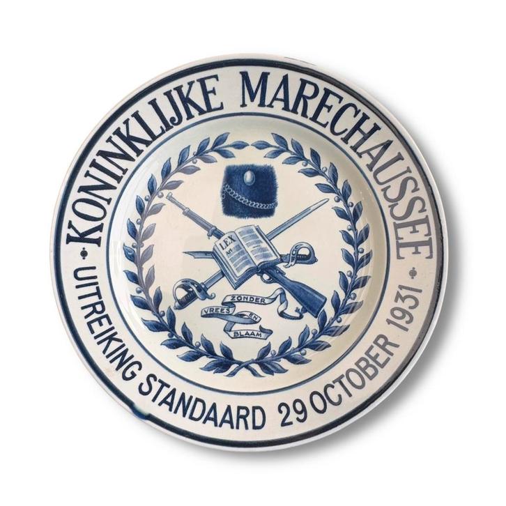 Koninklijke Marechaussee herdenkingsbord uitreiking 1931, Verzamelen, Militaria | Tweede Wereldoorlog, Landmacht, Kunstobject