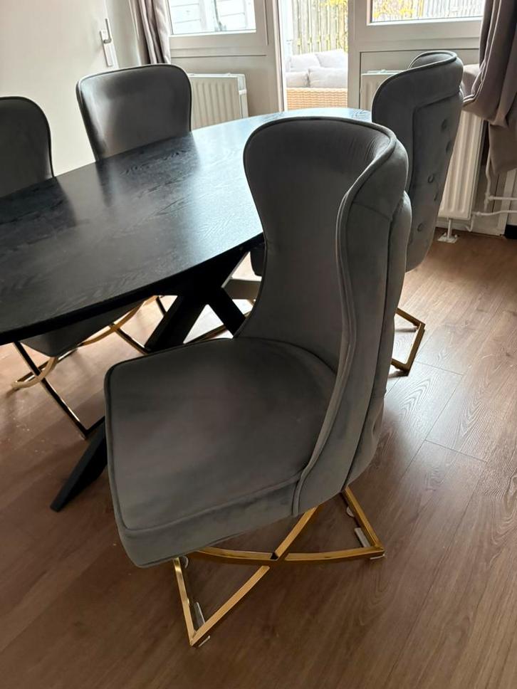 4 luxe velvet eetkamerstoelen – zo goed als nieuw!, Huis en Inrichting, Stoelen, Zo goed als nieuw, Vijf, Zes of meer stoelen