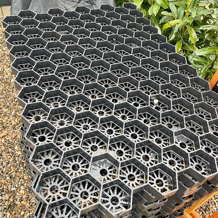 zwarte splitplaten / grindroosters 30 stuks, Tuin en Terras, Grind, Keien en Split, Gebruikt, Overige typen, Zwart, Overige materialen