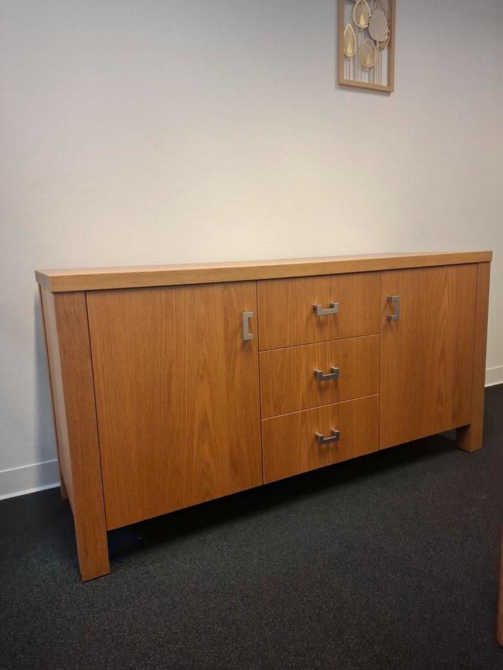 Houten Dressoir met Tafel - Bijpassende Set, Huis en Inrichting, Kasten | Dressoirs, Zo goed als nieuw, 150 tot 200 cm, 25 tot 50 cm