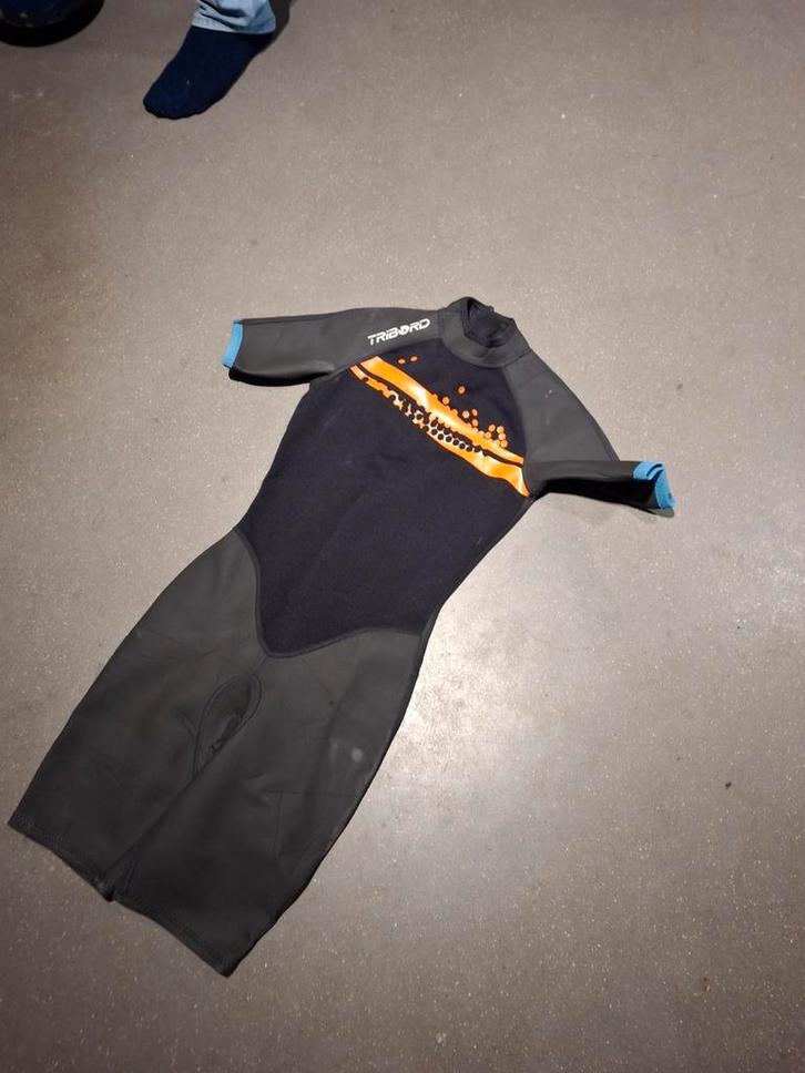 Gratis Shorty Wetsuit Kind 12-14 jaar surfpak, Watersport en Boten, Watersportkleding, Gebruikt, Wetsuit, Kind, Ophalen