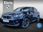 BMW iX2 xDrive30 67 kWh M-Sportpakket | Panoramadak | Trekha, Auto's, BMW, X2, Gebruikt, Zwart, Met garantie (alle)