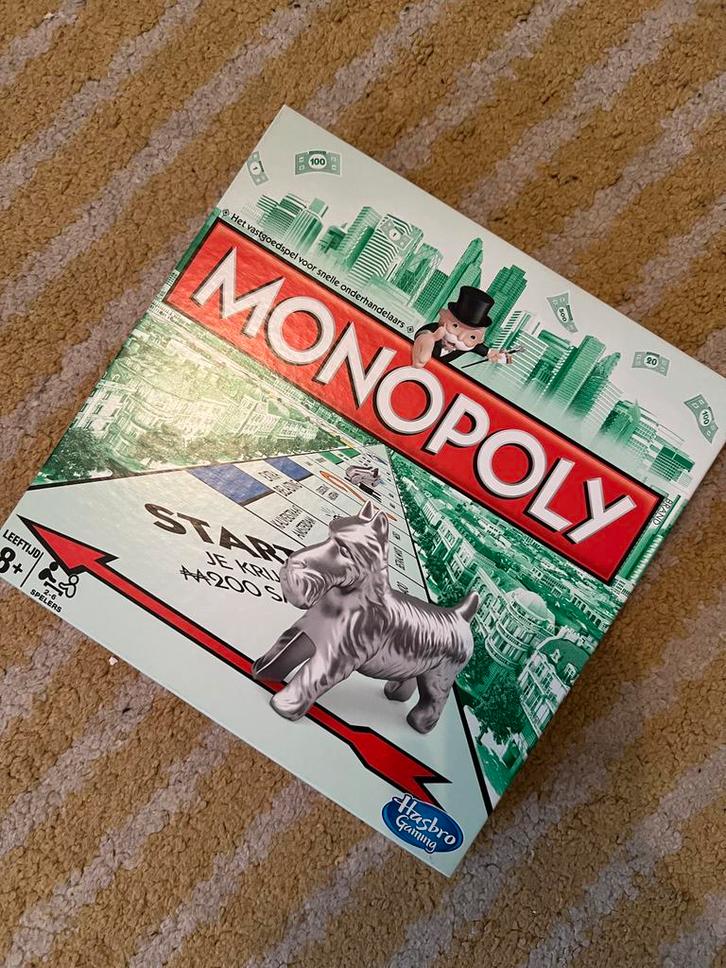 Monopoly - Nieuw in doos!, Hobby en Vrije tijd, Gezelschapsspellen | Bordspellen, Nieuw, Drie of vier spelers, Ophalen