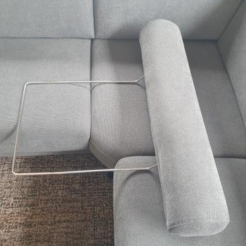 Hoofdsteun neksteun nekrol voor bank
90 cm
Kleur blauwgrijs
 beschikbaar voor biedingen