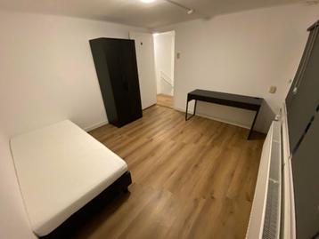 NIEUW! Woonruimte te huur Schietbaanweg, Enschede beschikbaar voor biedingen