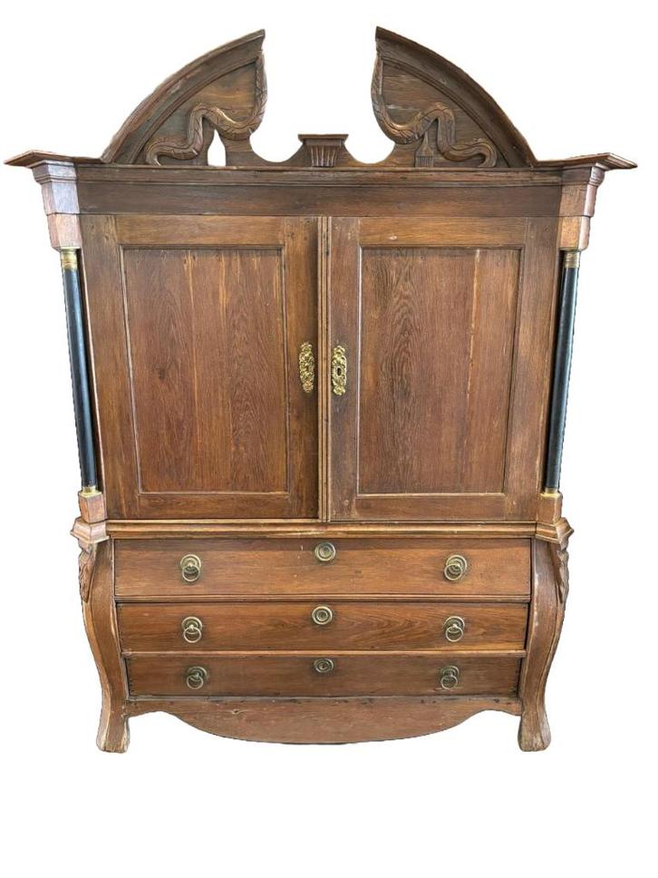 Antiek klein Fries kabinet van eikenhout, Antiek en Kunst, Antiek | Woonaccessoires, Ophalen