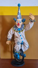 Clown beeld Jun Asilo, Ophalen