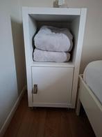 (nacht)kastje op wielen, Huis en Inrichting, Ophalen, Kunststof, Minder dan 45 cm, Zo goed als nieuw