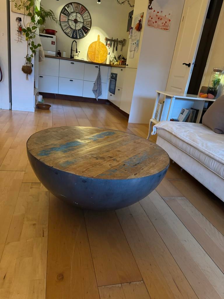 Eyecatcher: Salontafel in Bowl Vorm met Houten Blad, Huis en Inrichting, Ophalen, Gebruikt, 50 tot 100 cm, Rond