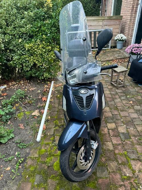 Kymco People S met Topkoffer en helm, Fietsen en Brommers, Scooters | Kymco, Gebruikt, People S, Benzine, Ophalen