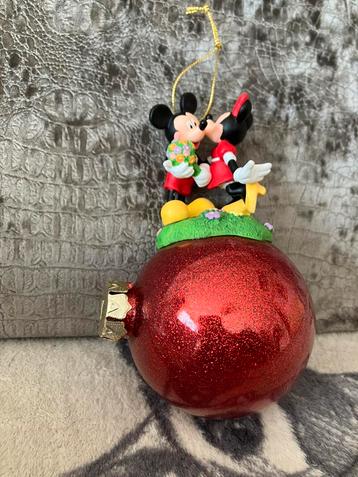 Disney kerstballen mickey mouse en prinsessen. beschikbaar voor biedingen