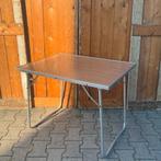 Camping tafel origineel vintage opklapbaar 80,5 x 60,5 cm, Caravans en Kamperen, Ophalen of Verzenden, Gebruikt, Campingtafel
