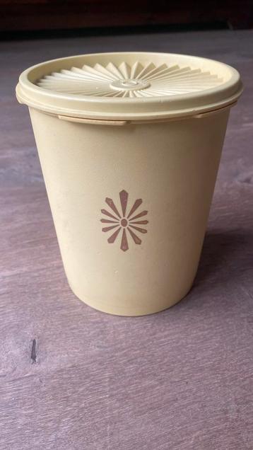 Vintage Tupperware voorraadbus zonnedeksel beschikbaar voor biedingen