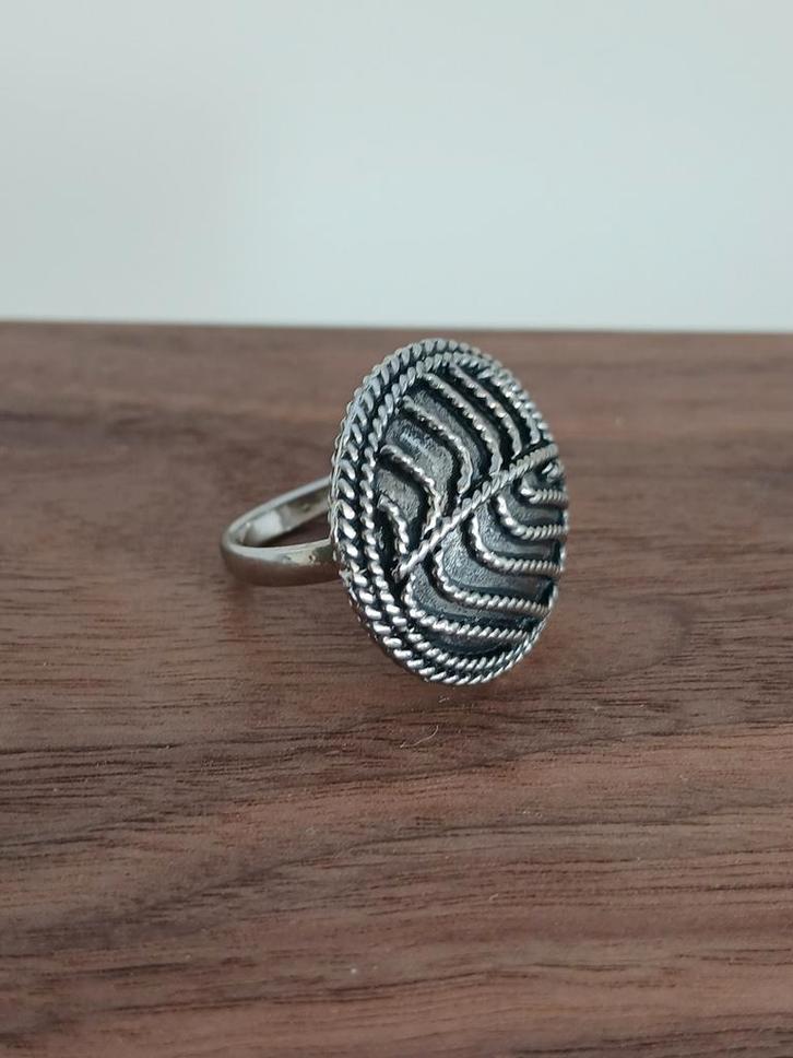 Zilveren Knoop Ring - Maat 18.05 - 25mm Knop, Sieraden, Tassen en Uiterlijk, Ringen, Nieuw, Dame, 18 tot 19, Zilver, Zilver, Ophalen of Verzenden