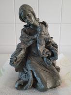 Knielende Madonna Maria met kind Jezus door Linssen Venlo, Verzamelen, Religie, Ophalen of Verzenden, Zo goed als nieuw, Beeld(je)