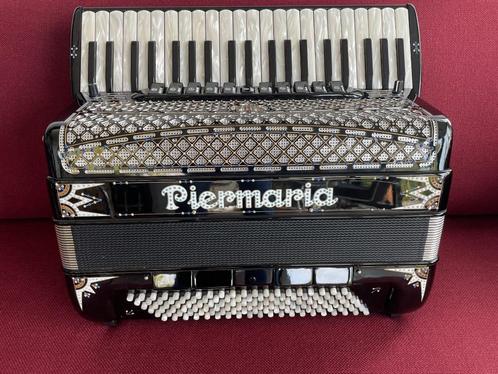 Z.g.a.n. italiaanse Piermaria 212 accordeon .4korig .Musette, Muziek en Instrumenten, Accordeons, Zo goed als nieuw, Toetsaccordeon