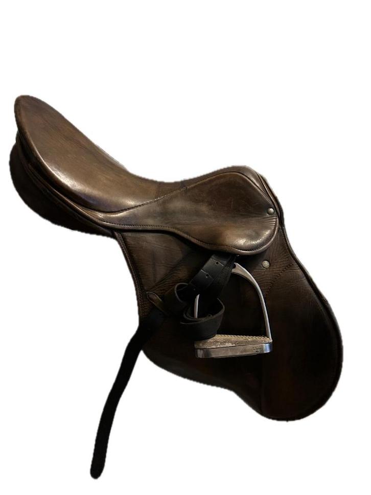 Johs Stübben Krefeld Zadel, Dieren en Toebehoren, Paarden en Pony's | Zadels, Zo goed als nieuw, Overige soorten, Ophalen