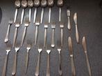 Bestek 7 lepels 13 vorken 4 messen ehv mierlo geldrop, Antiek en Kunst, Ophalen of Verzenden