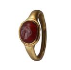 Bodemvondst romeinse gouden ring met intaglio buste, Antiek en Kunst, Antiek | Koper en Brons, Verzenden