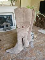Gave zand/taupe suede laarzen maat 37,5, Kleding | Dames, Schoenen, Hoge laarzen, Beige, Ophalen of Verzenden, Zo goed als nieuw