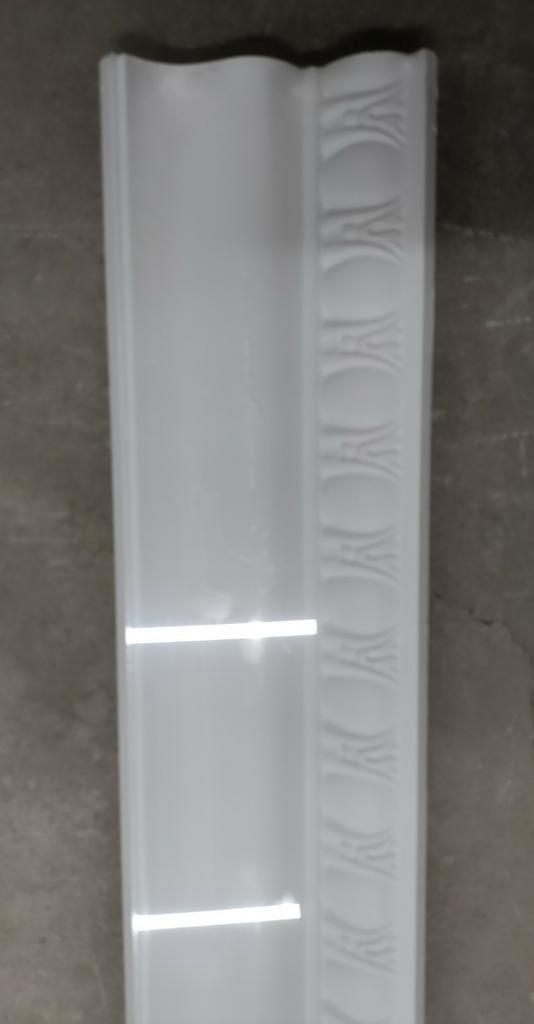 Plafondlijsten, Doe-het-zelf en Verbouw, Plinten en Afwerking, Zo goed als nieuw, Plinten, Overige materialen, Ophalen