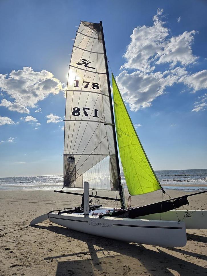 Goede Trampoline voor een catamaran Hobie Tiger, Watersport en Boten, Catamarans, Zo goed als nieuw, Overige brandstoffen, Ophalen