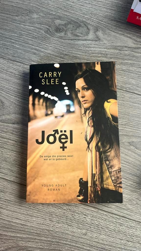 Carry Slee - Joël, Boeken, Kinderboeken | Jeugd | 13 jaar en ouder, Zo goed als nieuw, Ophalen of Verzenden