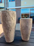 Twee mooie terracotta plantenpotten, Gebruikt, 40 cm of meer, Rond, Terracotta