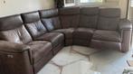 Taupe leren en suède bank met elektrische relaxstoelen, Huis en Inrichting, Banken | Complete zithoeken, Ophalen of Verzenden