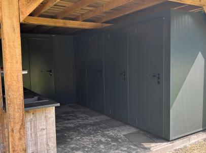 Drievoudige toilet unit met staand toilet en fontein, Doe-het-zelf en Verbouw, Sanitair, Nieuw, Toilet, Ophalen of Verzenden