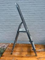 Trap 2-3 treden, gebruikt niet meer nodig, Doe-het-zelf en Verbouw, Ladders en Trappen, Ophalen, Zo goed als nieuw, Minder dan 2 meter