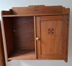 Eiken antiek hangkastje voor hal of kamer. 55x55x24, Antiek en Kunst, Antiek | Meubels | Kasten, Ophalen of Verzenden
