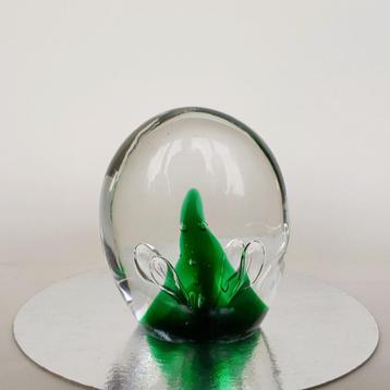 Presse-papier Glasobject Paperweight beschikbaar voor biedingen