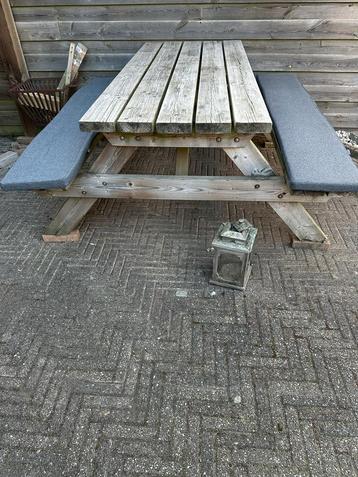 Kussens voor picknick bank beschikbaar voor biedingen