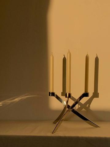 Space age design kaarsen houder beschikbaar voor biedingen