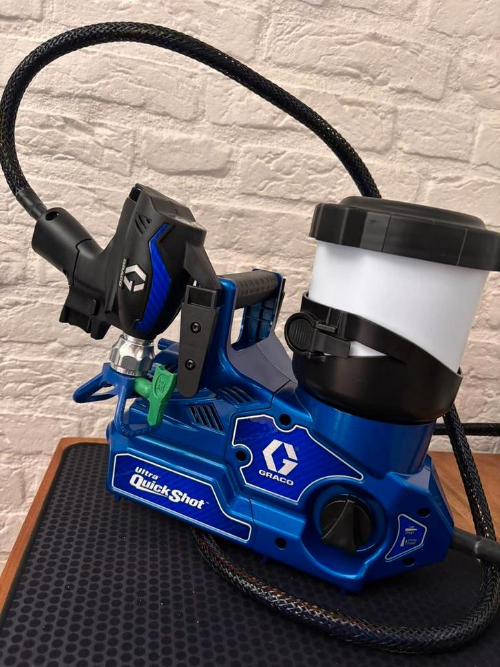 Graco 20B476 Airless Ultra Quickshot Verfspuit, Doe-het-zelf en Verbouw, Overige Doe-het-zelf en Verbouw, Zo goed als nieuw, Ophalen of Verzenden